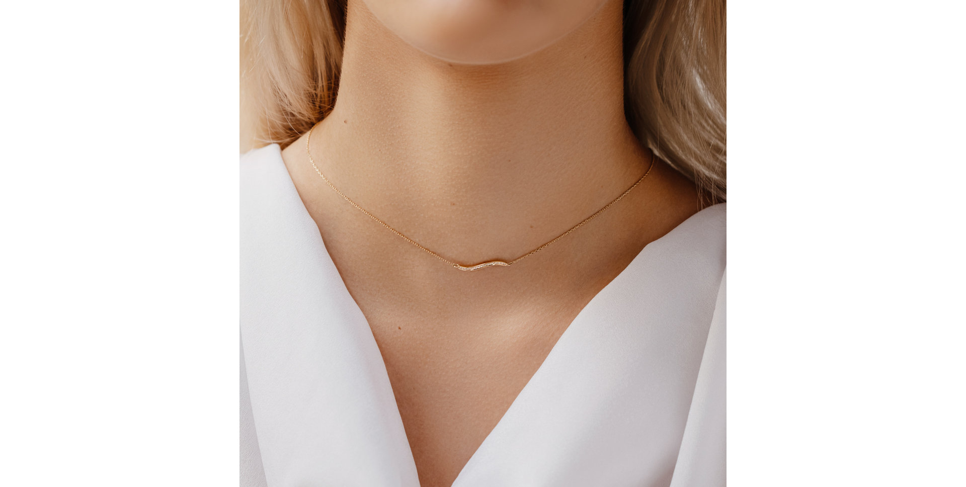 Náhrdelník s diamantmi Wave