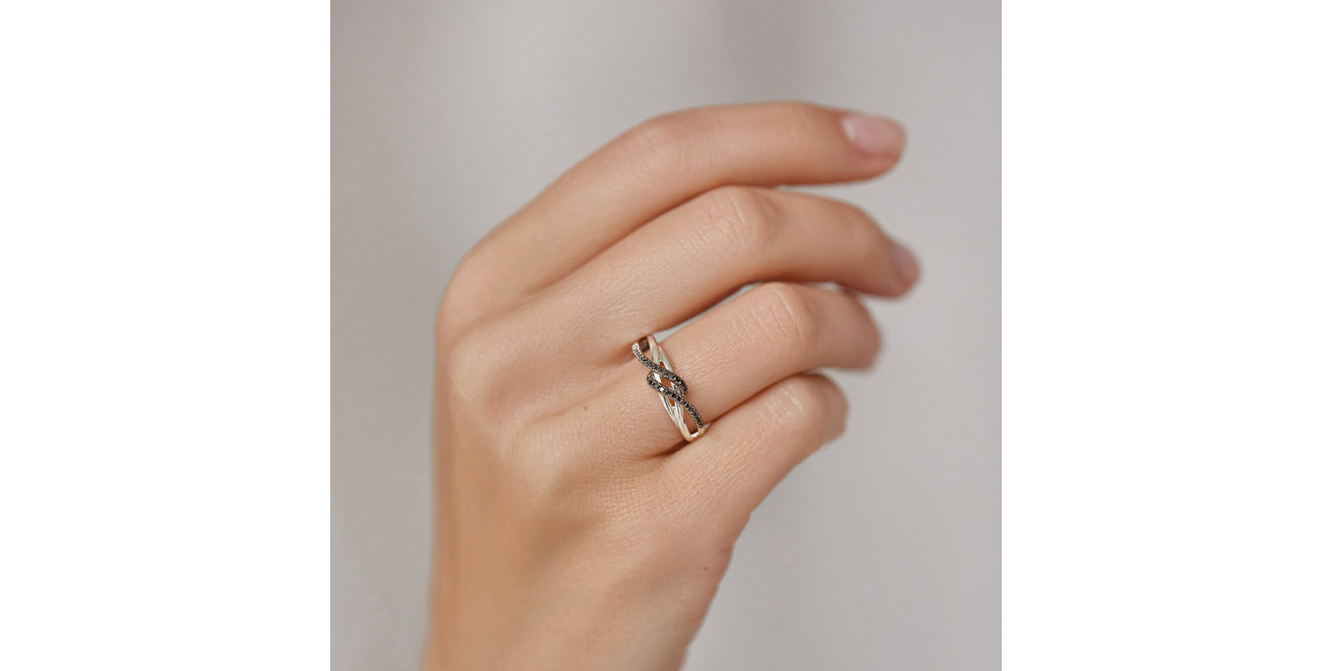 Prsteň s čiernymi diamantmi Vivid Elegance