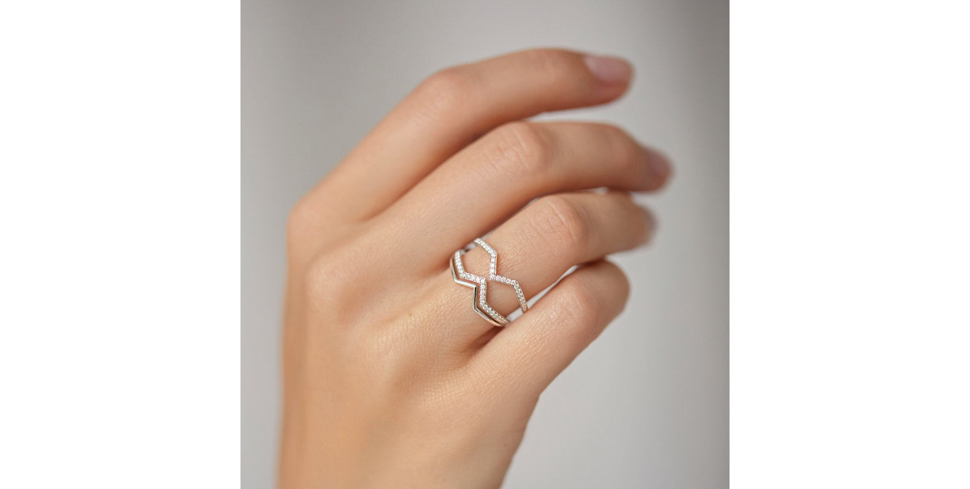 Prsteň s čiernymi diamantmi Broken Aura