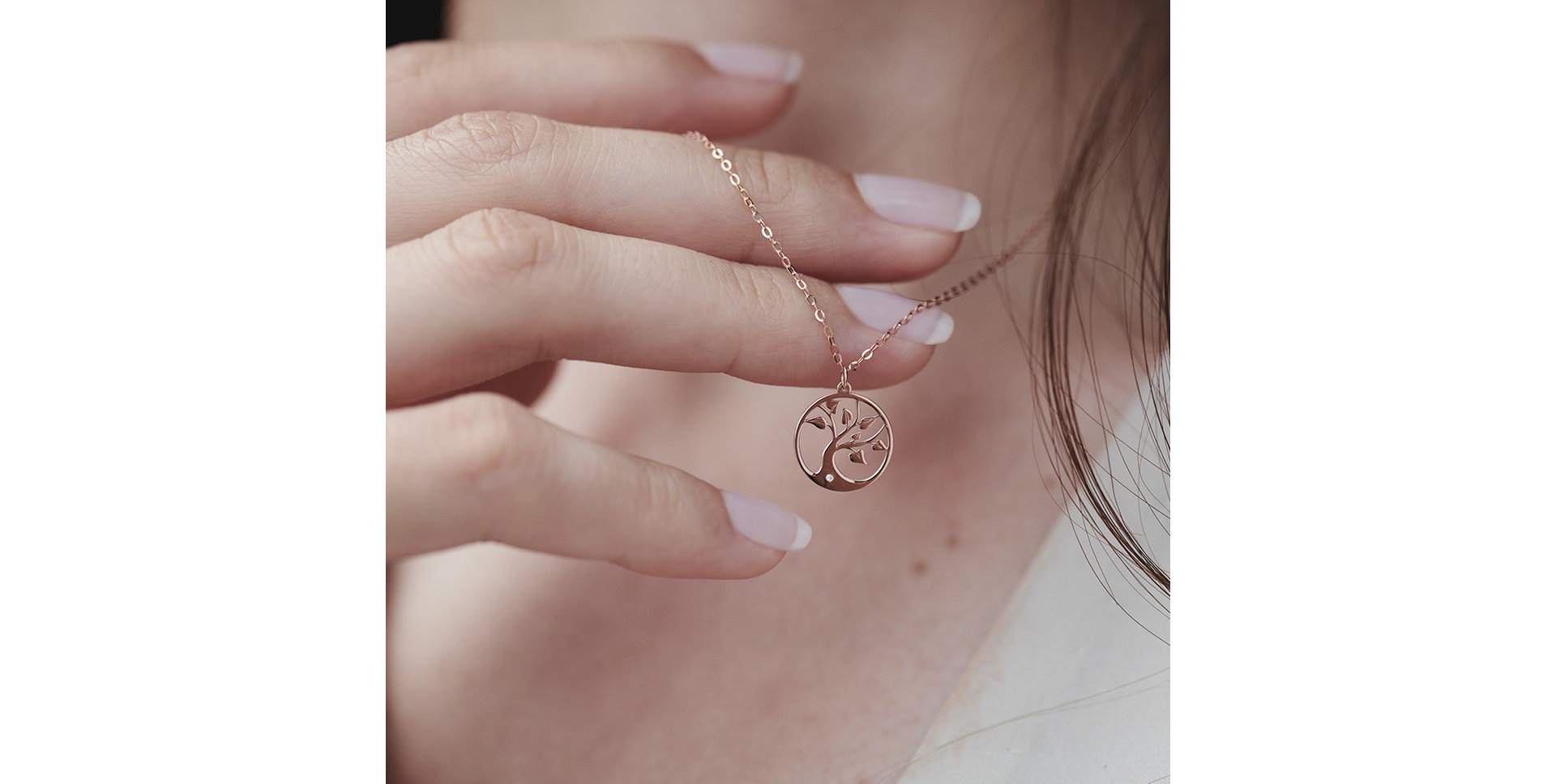 Náhrdelník s diamantom Tree of Life