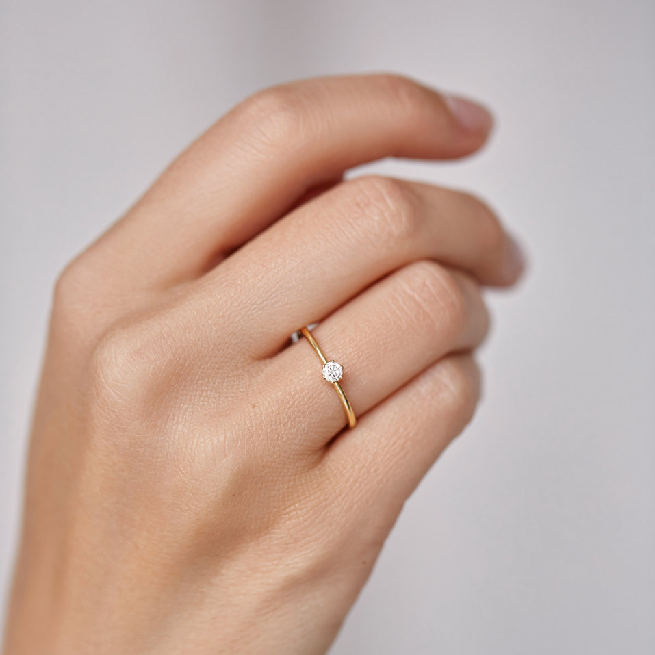 Prsteň s diamantom Flowering Love