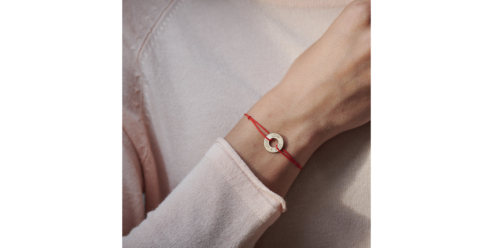 Diamantový náramok so šnúrkou Love Circle