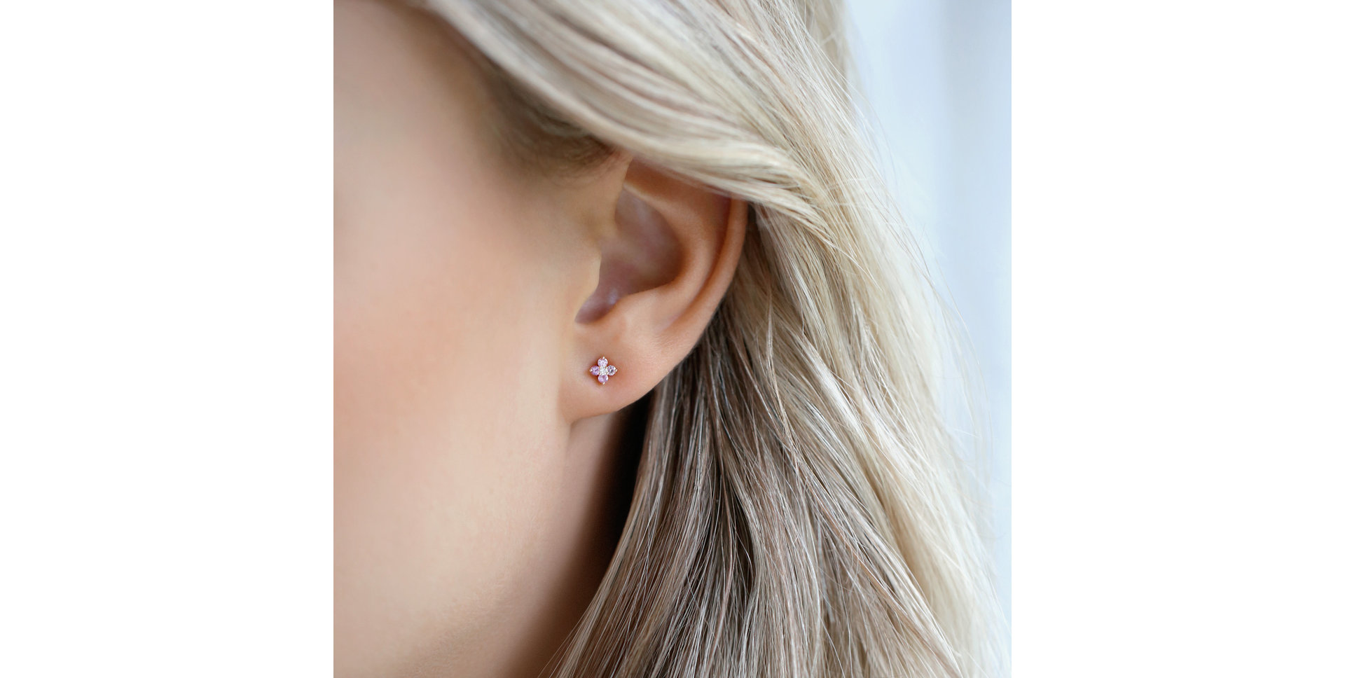 Náušnice s diamantom a zafírmi Divine Bloom