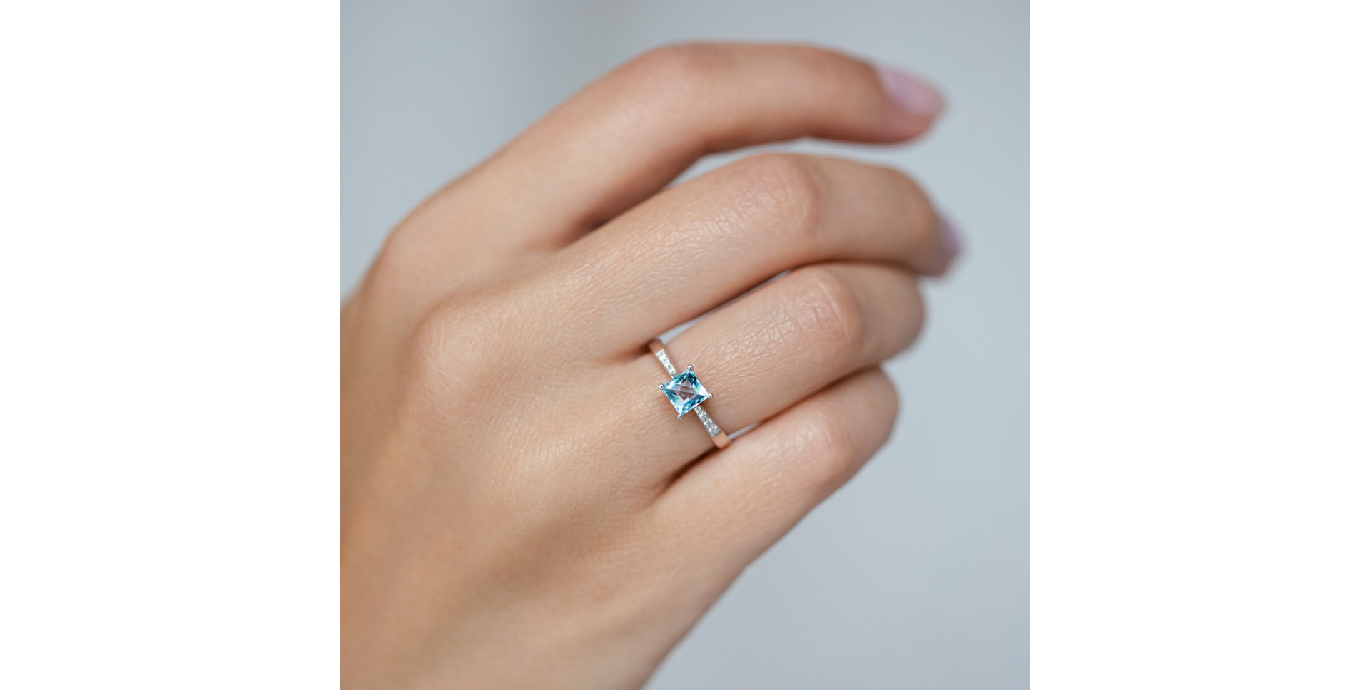 Prsteň s diamantmi a topásom swiss Lucky Blue