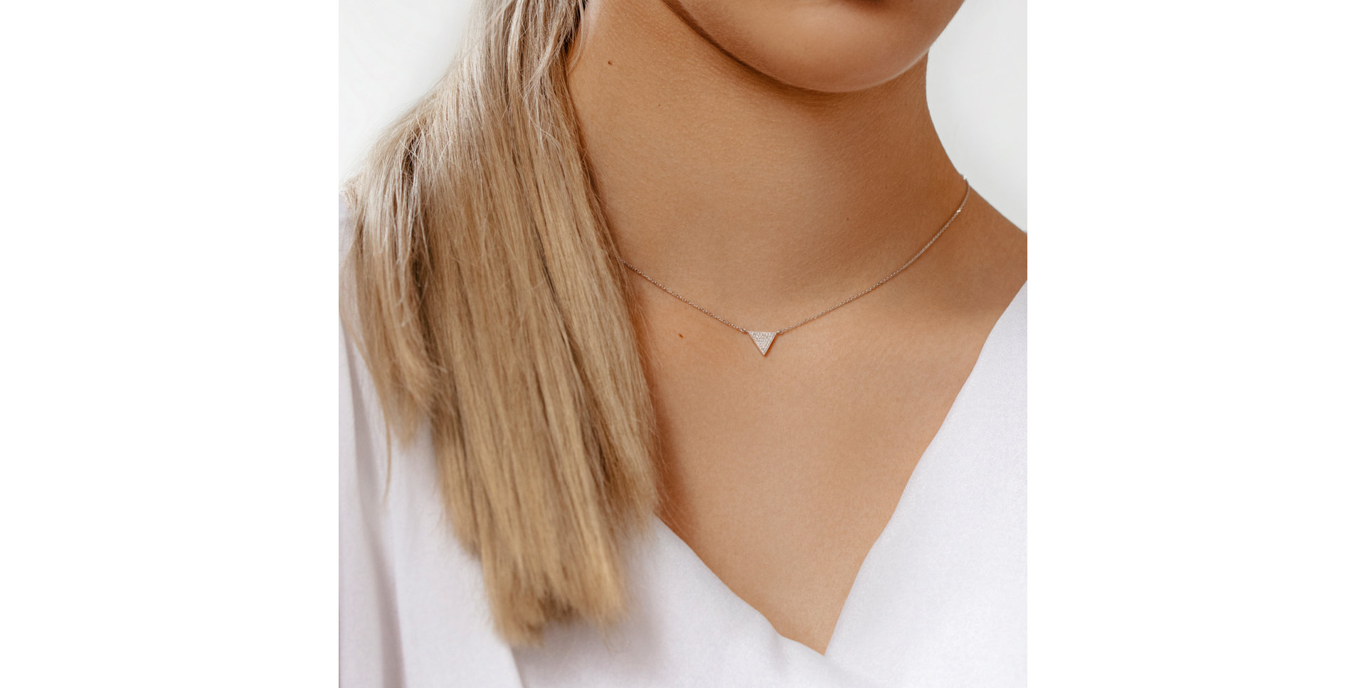 Náhrdelník s diamantmi Sparkling Triangle