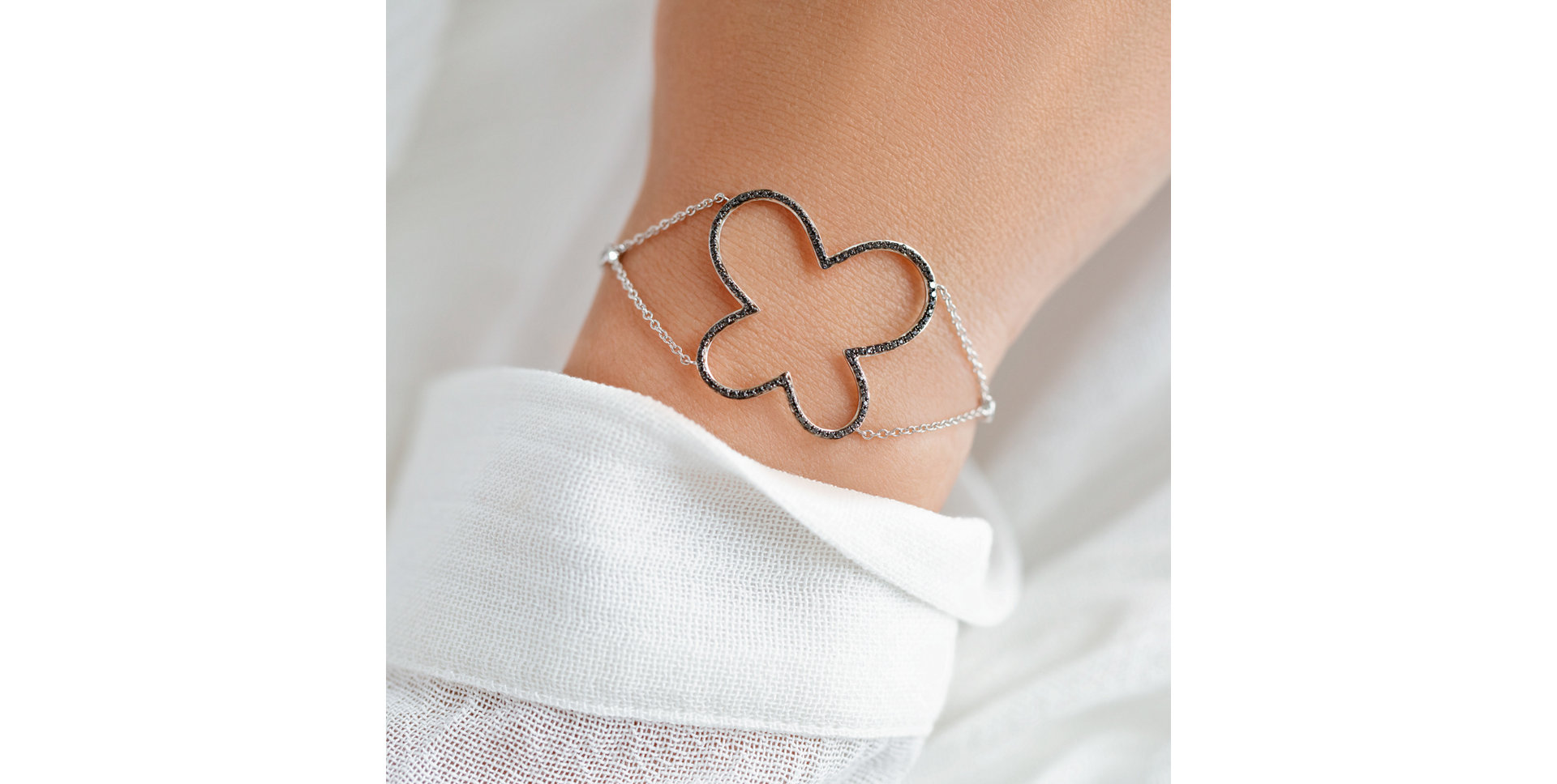 Náramok s čiernymi diamantmi Black Butterfly