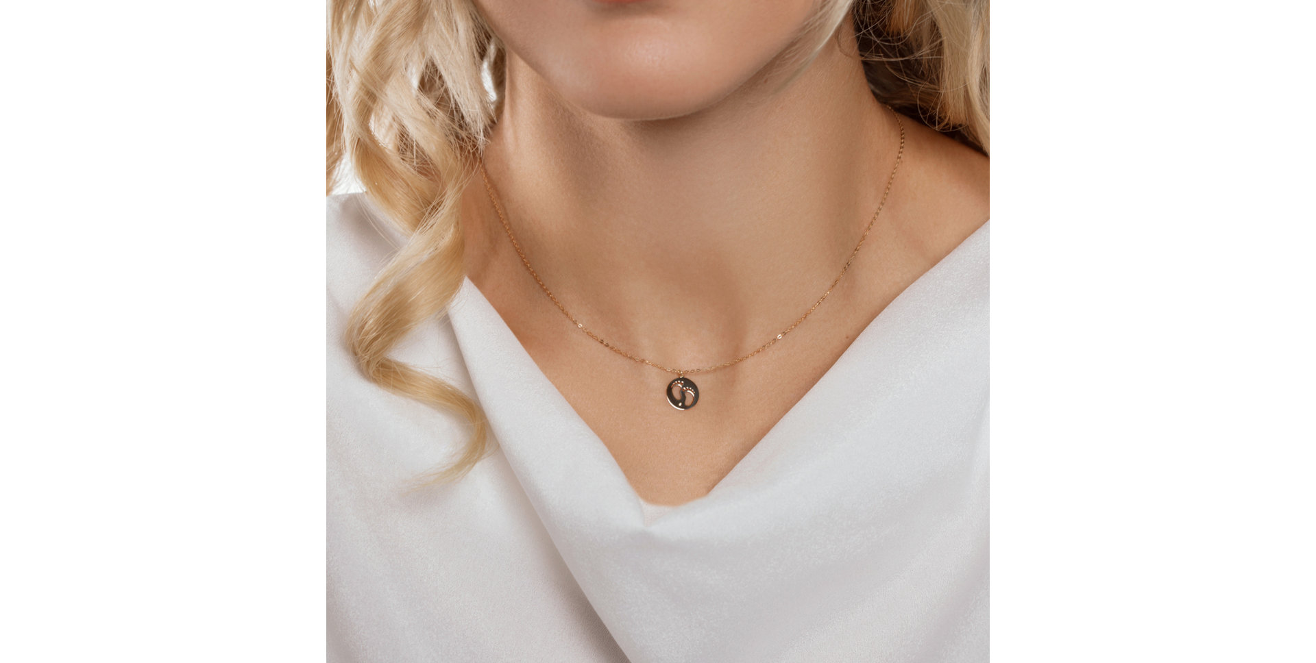 Náhrdelník s diamantom Happy Feet