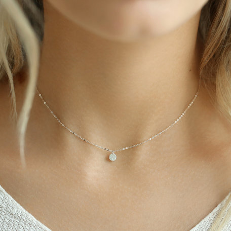 Náhrdelník s diamantom Love Circle