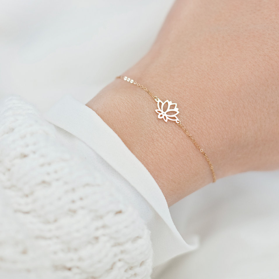 Náramok s diamantom Lotus
