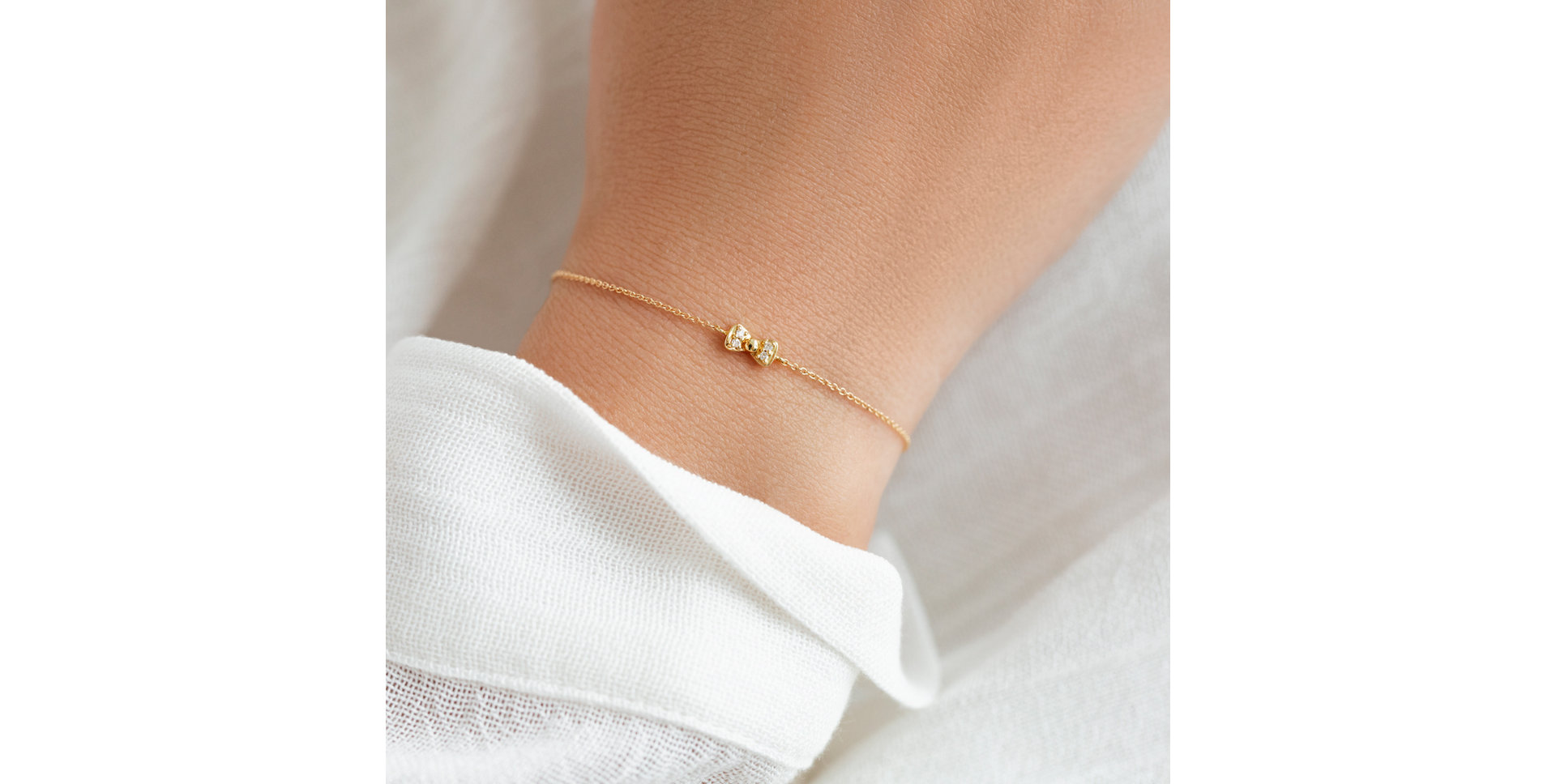 Náramok s čiernymi diamantmi Shiny Bow