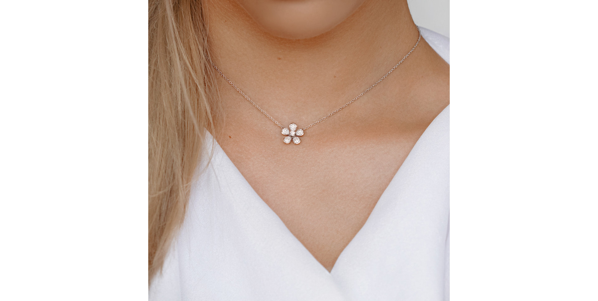 Náhrdelník s diamantmi Sparkling Flower