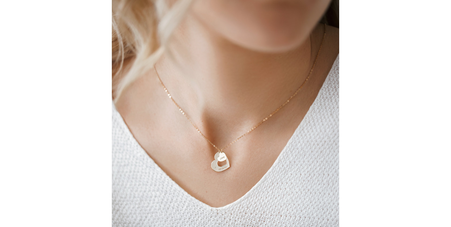 Náhrdelník s diamantom Love Forever