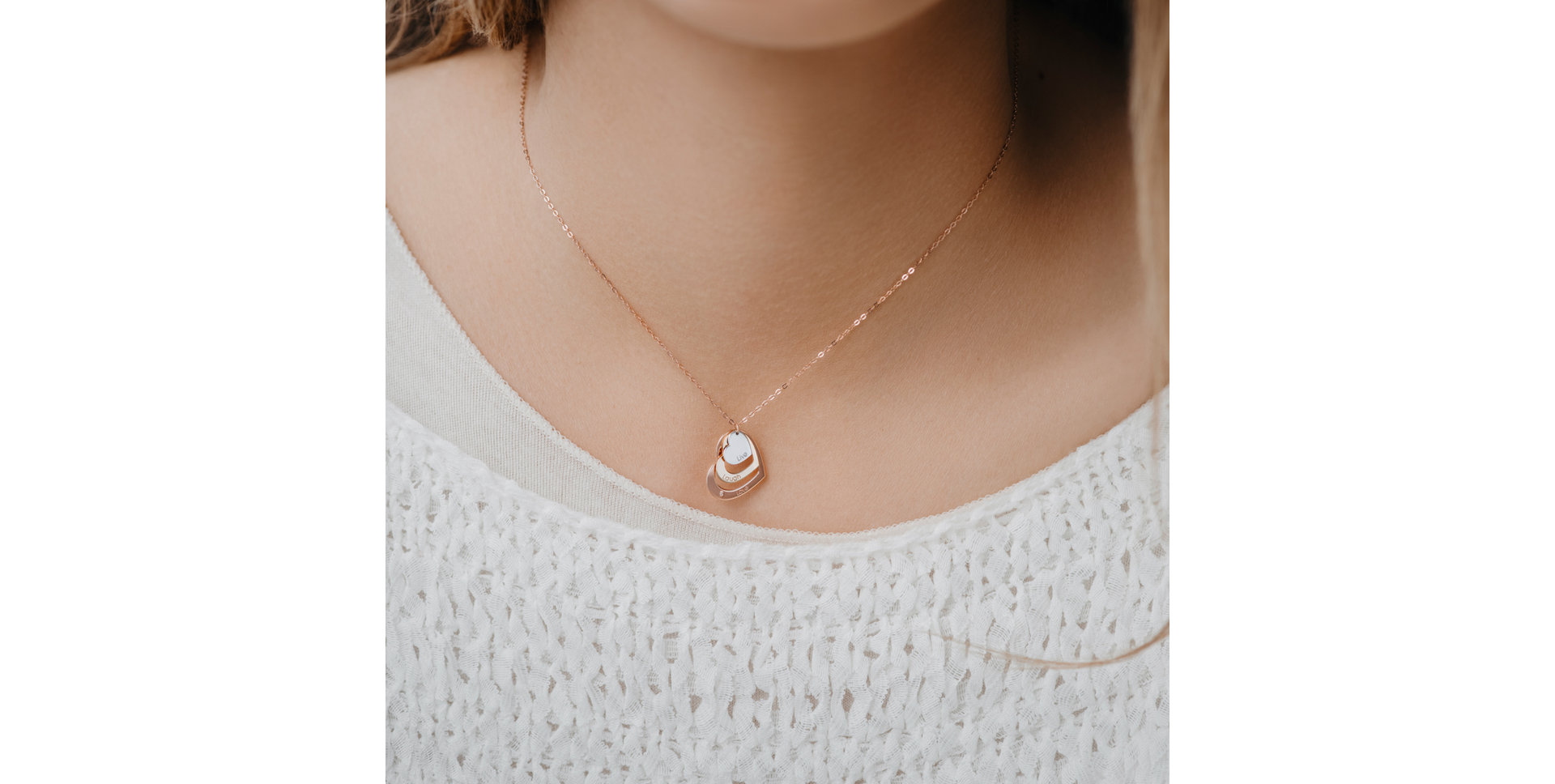 Náhrdelník s diamantom Live Laugh Love