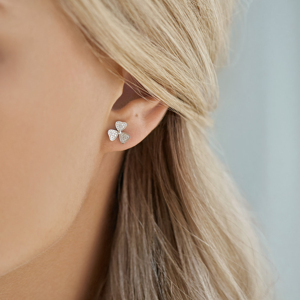 Náušnice s diamantmi Happy Trefoil