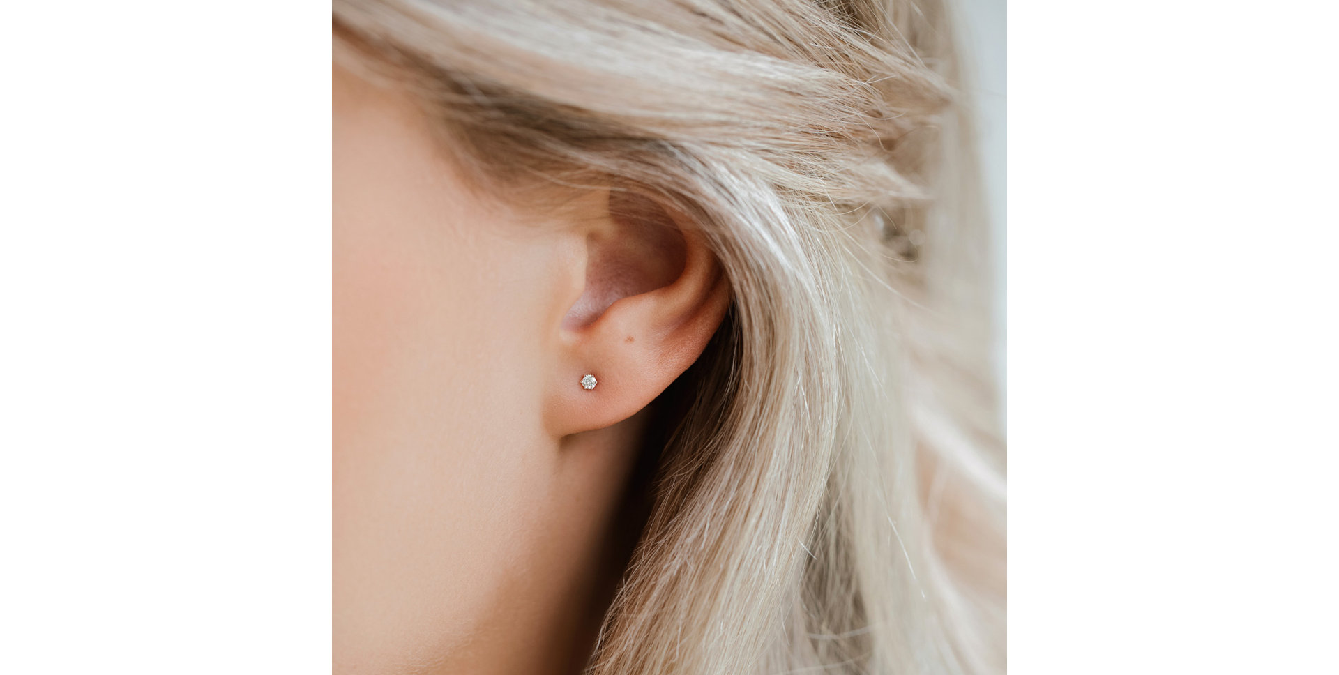 Náušnice s diamantom Essential Sparks