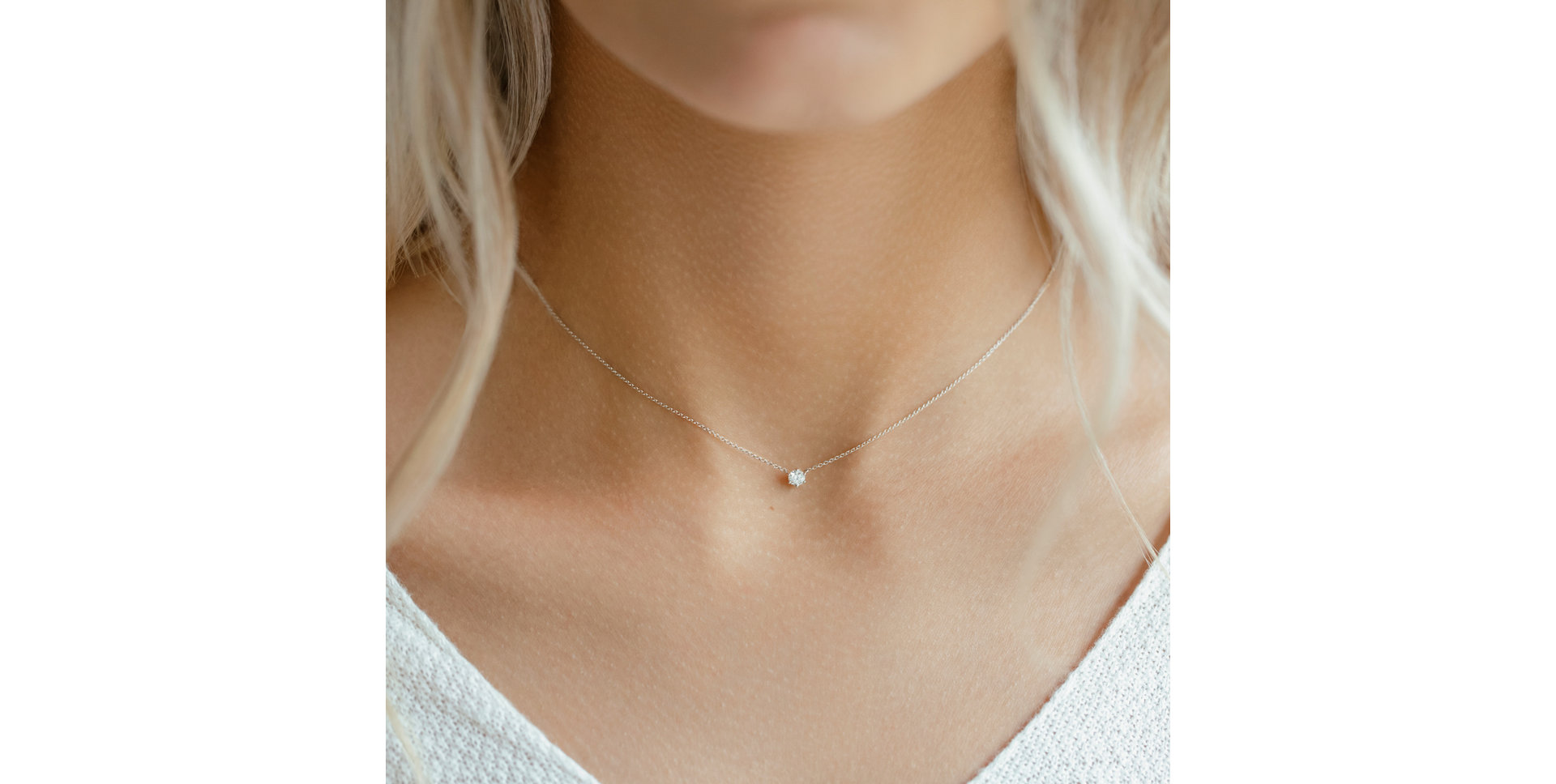 Náhrdelník s diamantom Essential Shine