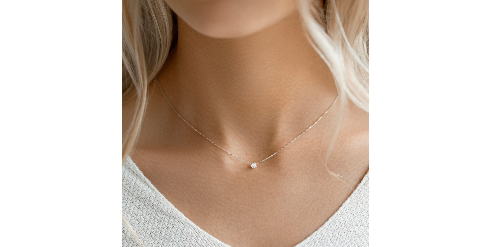 Náhrdelník s diamantom Essential Shine