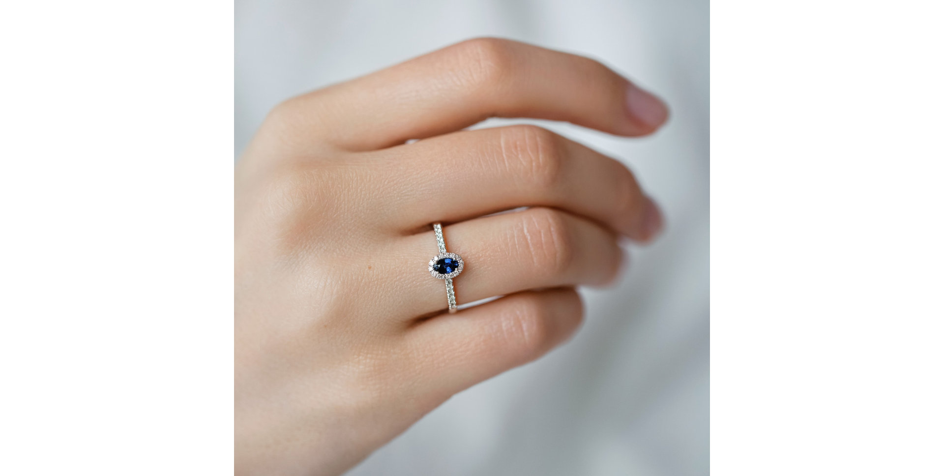 Prsteň s diamantmi a zafírom Princess