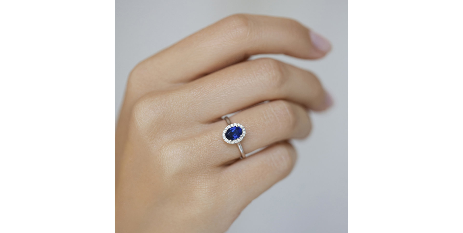 Prsteň s diamantmi a zafírom Princess