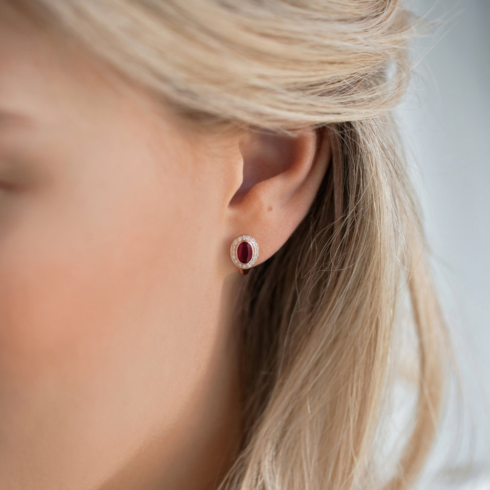 Náušnice s diamantmi a rubínom Lucky Ruby