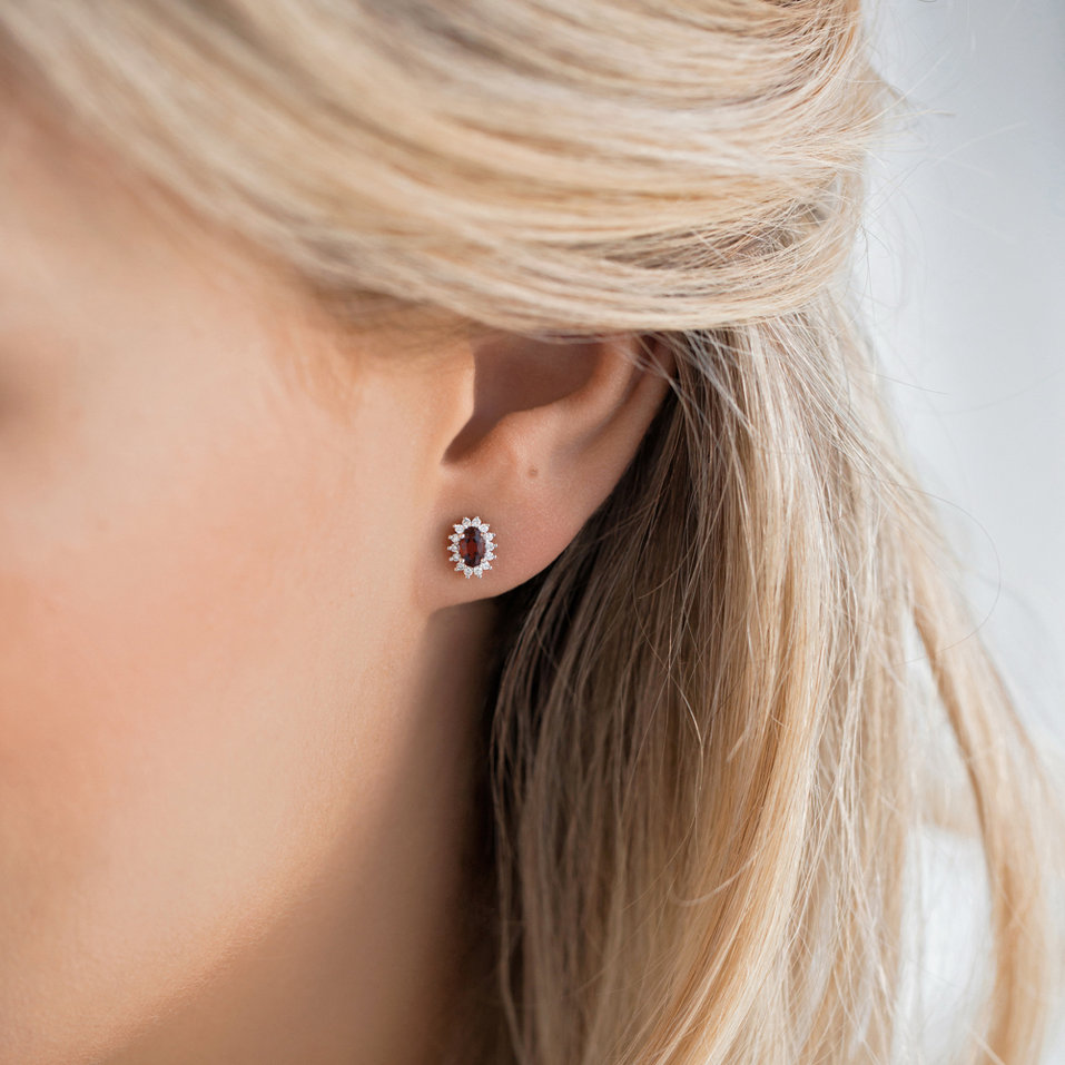 Náušnice s diamantmi a rubínom Princess