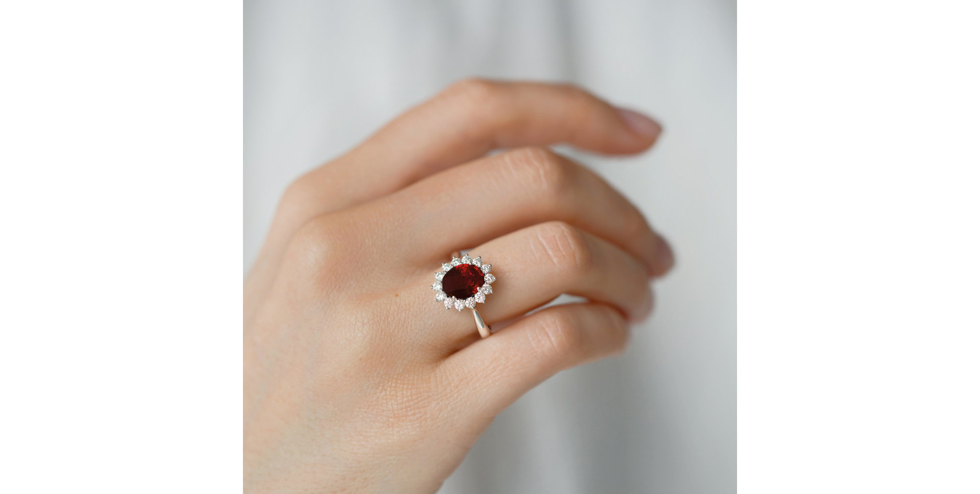 Prsteň s rubínom a diamantmi Princess