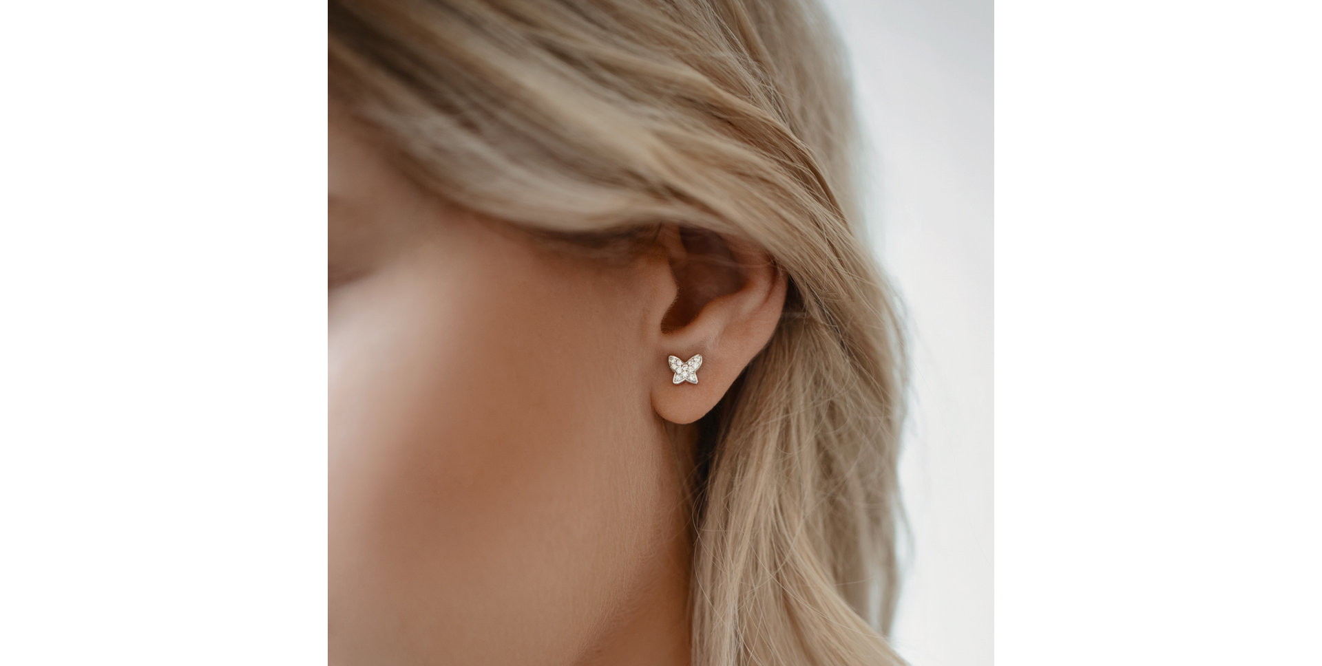 Náušnice s diamantmi Amazing Butterfly