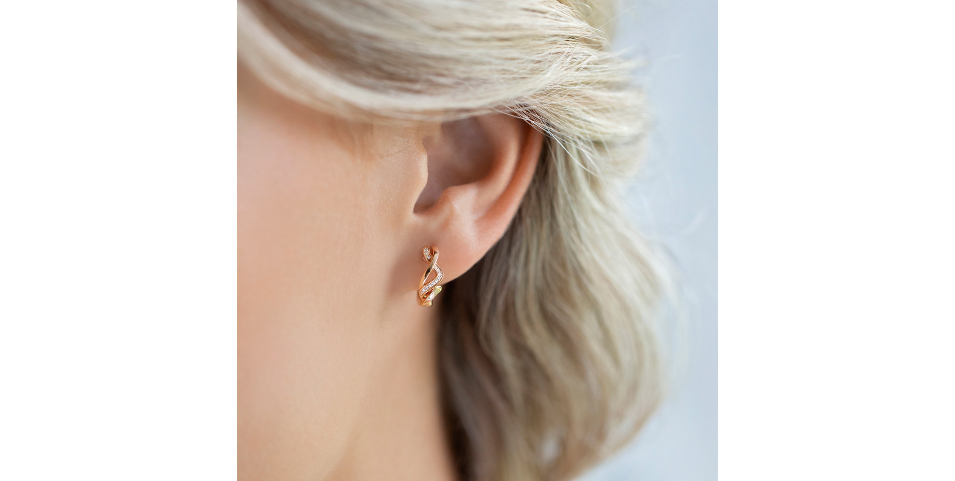 Náušnice s diamantmi Joyful Ribbon