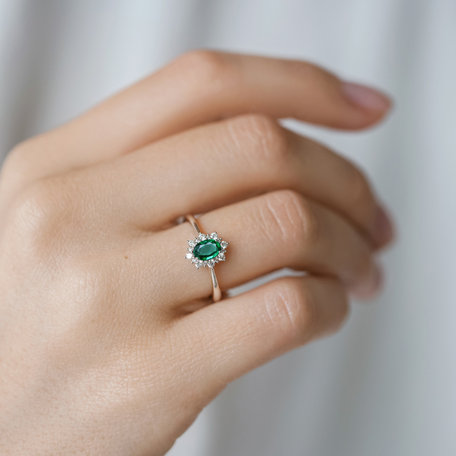 Prsteň s diamantmi a smaragdom Princess