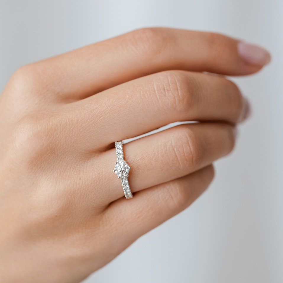 Prsteň s diamantmi Sparkling Love