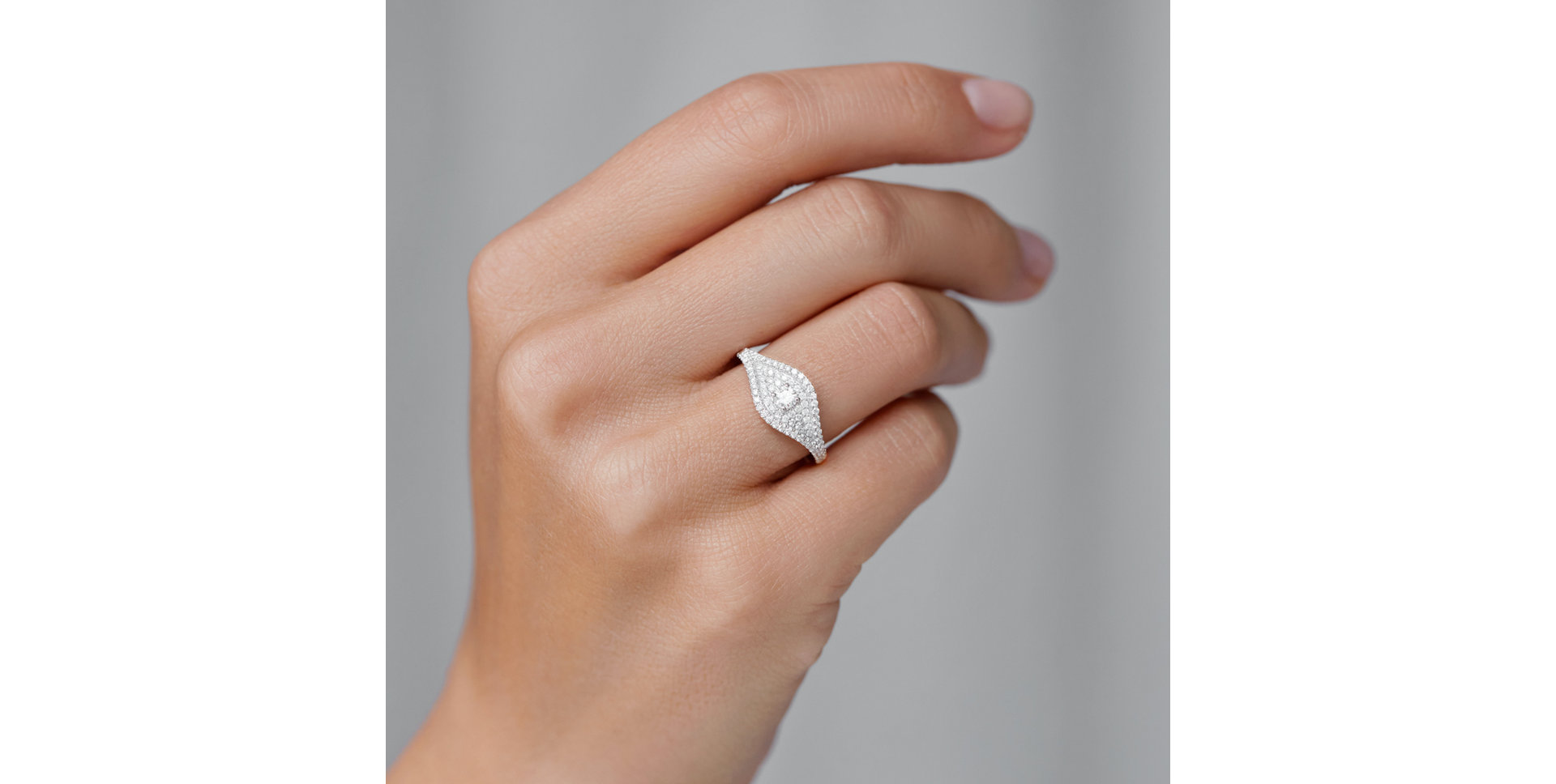 Prsteň so zafírom a diamantmi Bright Vision