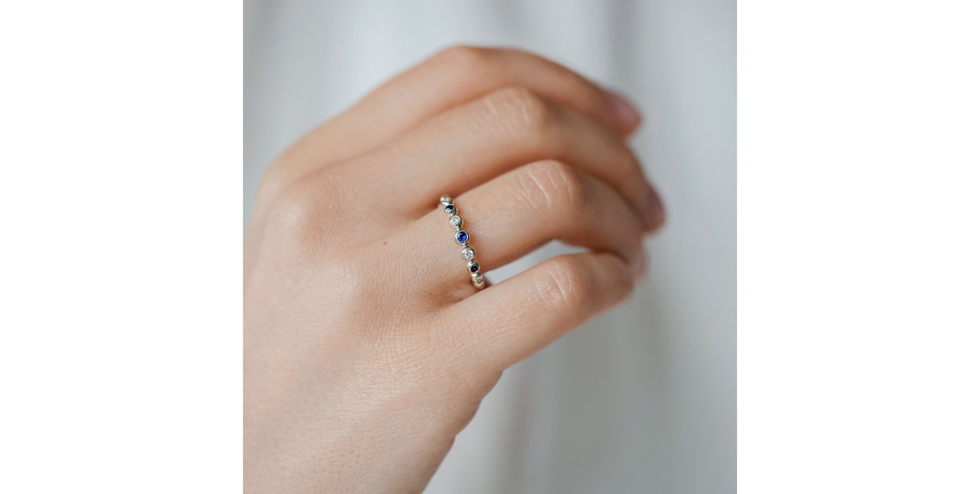 Prsteň s diamantmi a smaragdom Shiny Dots