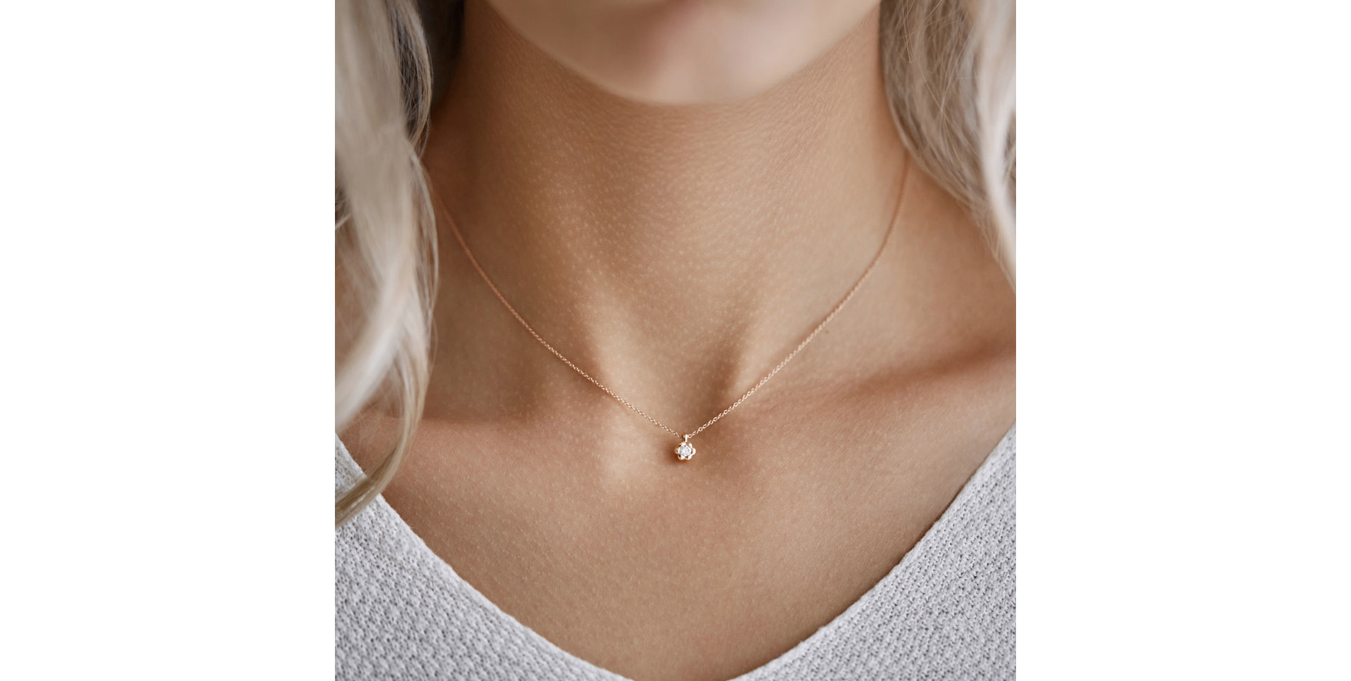 Náhrdelník s diamantom Blooming Love