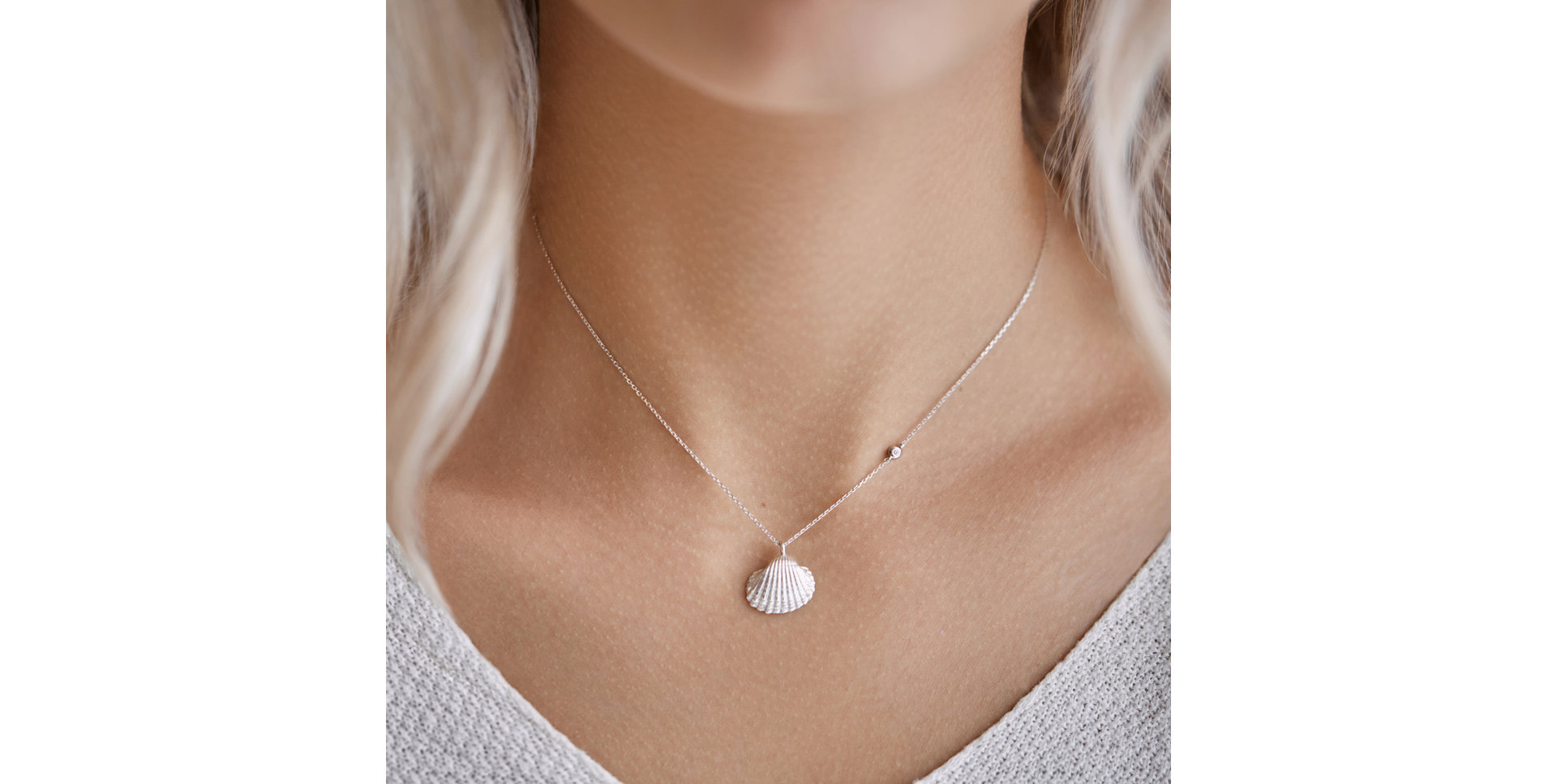 Náhrdelník s diamantom Luxury Clam