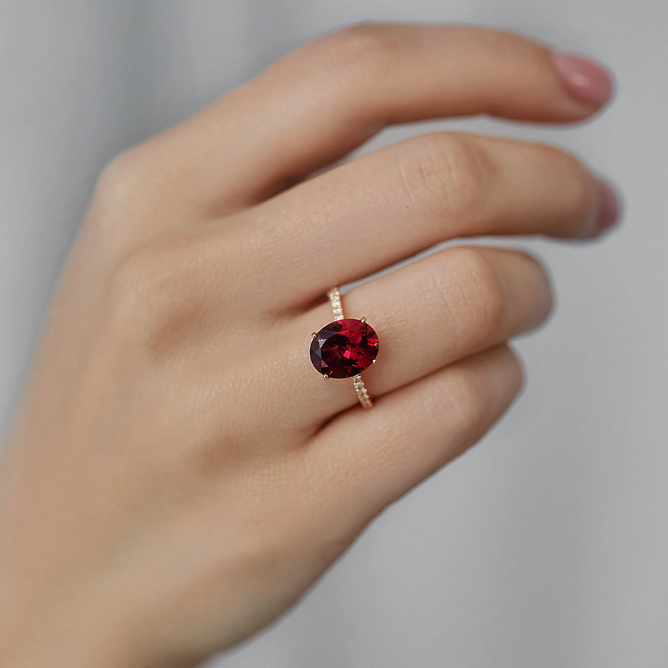 Prsteň s diamantmi a peridotom Playful Glamour