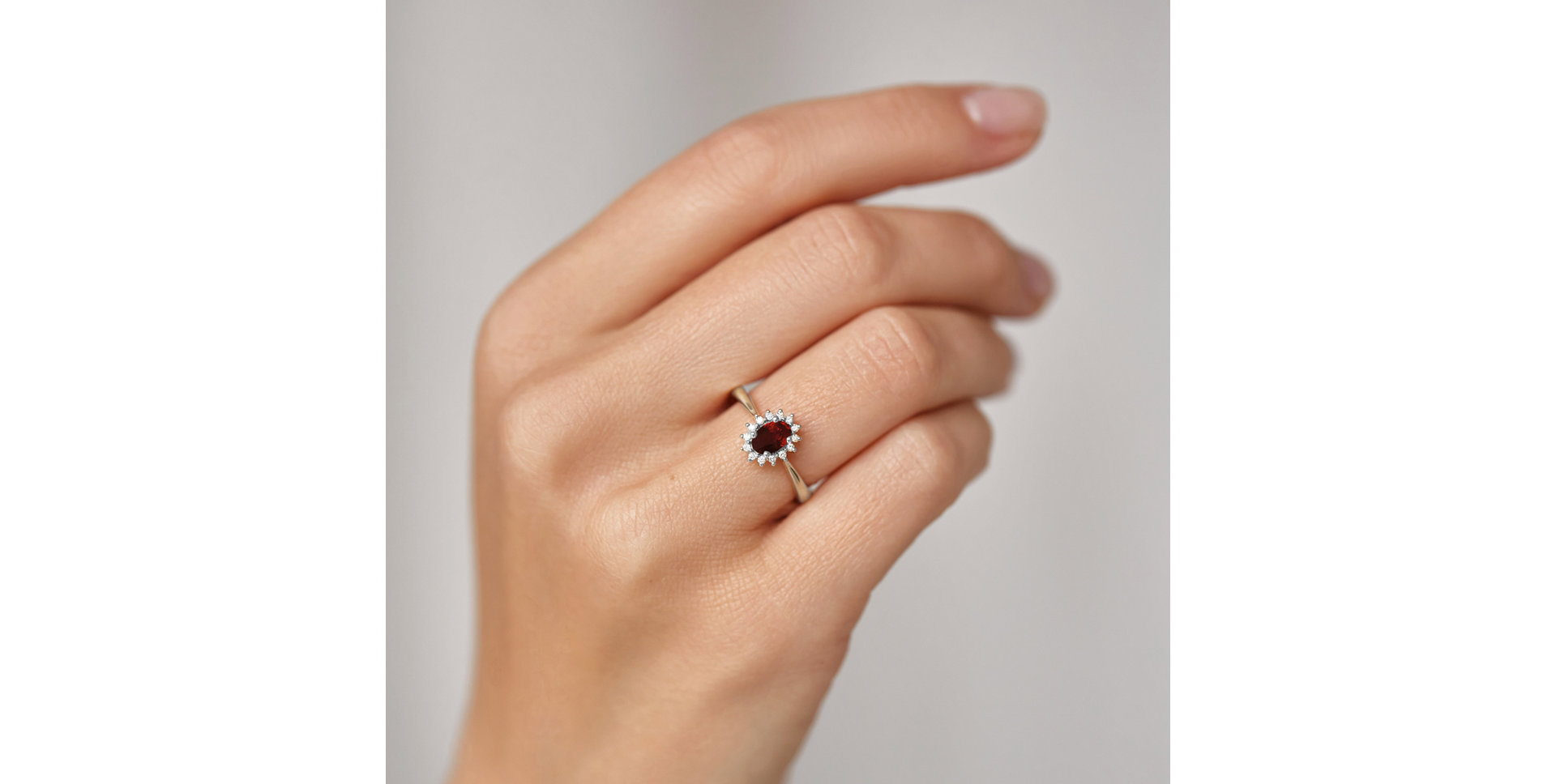 Prsteň s diamantmi a zafírom Princess