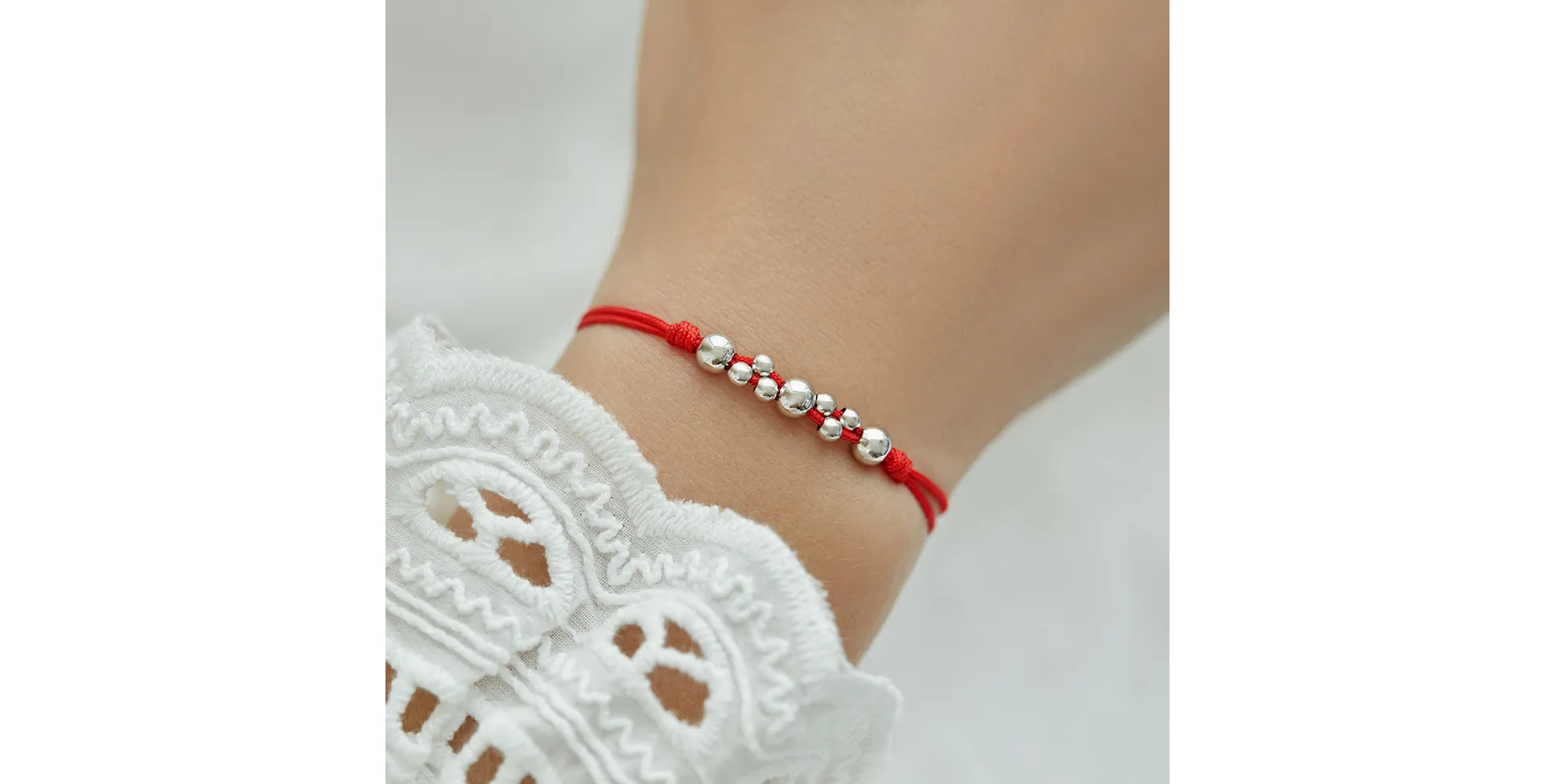 Dámsky náramok so šnúrkou Bubble Shamballa