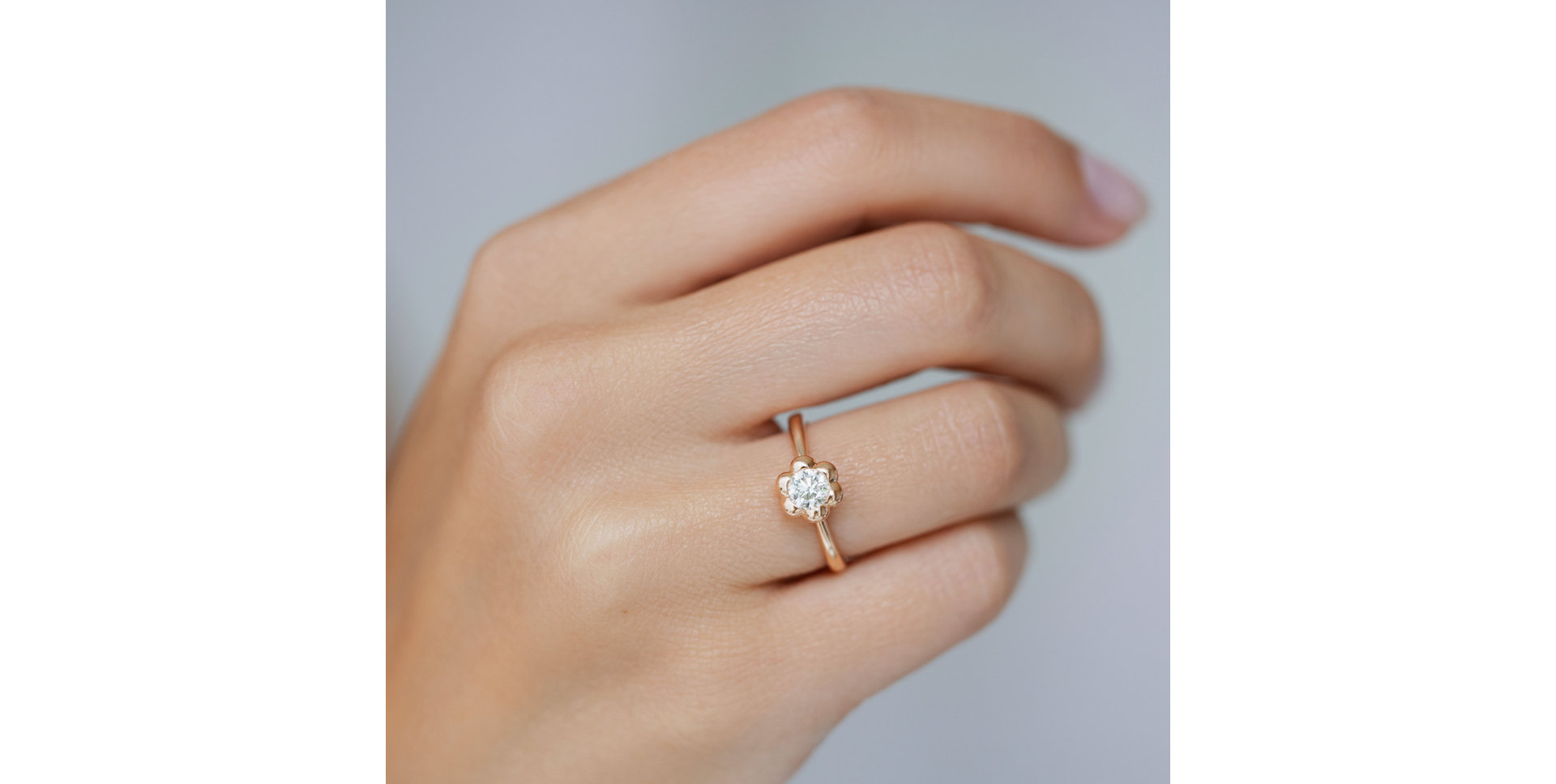 Prsteň s diamantom Blooming Love