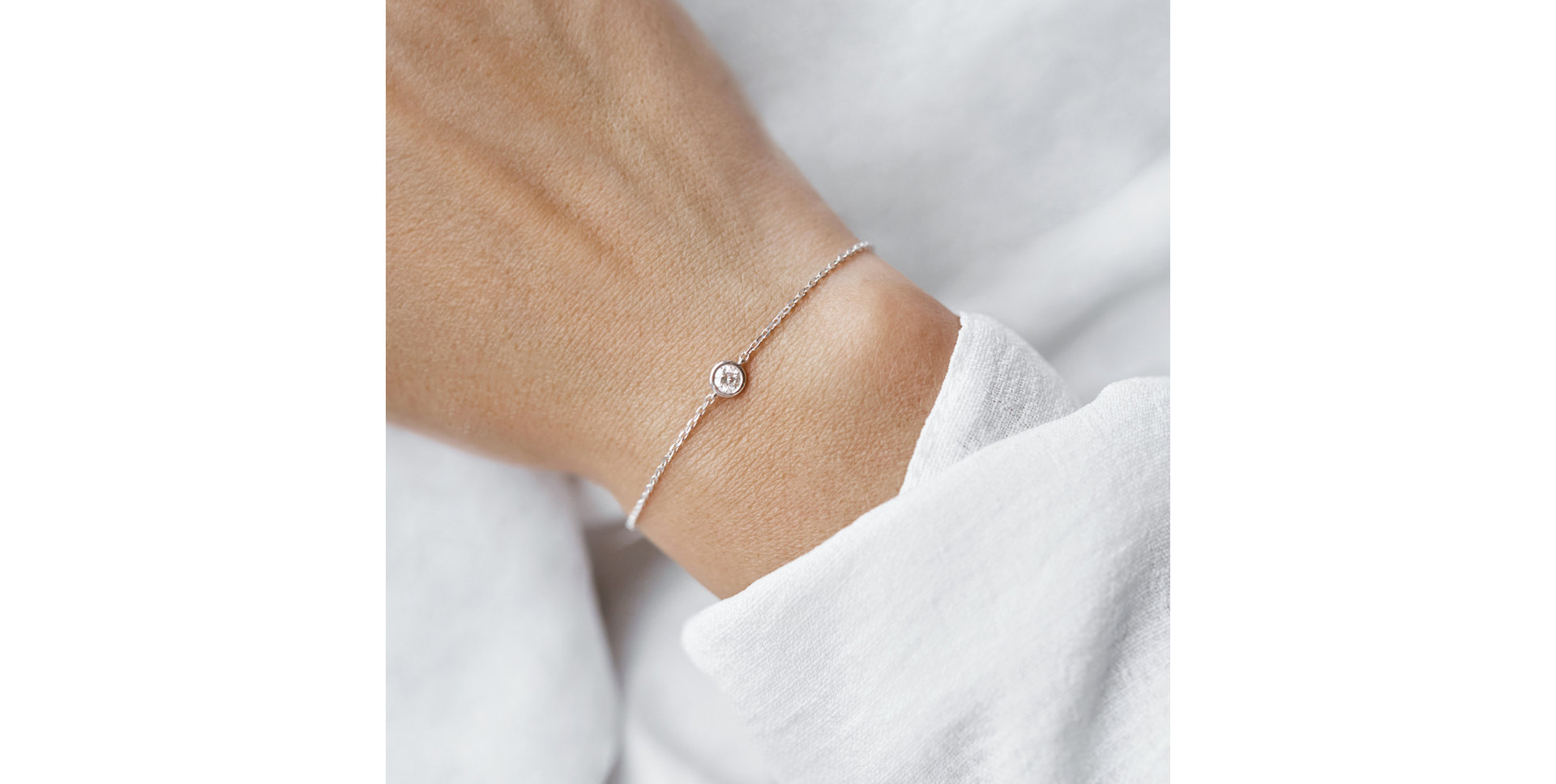 Náramok s diamantom Dot of Happines