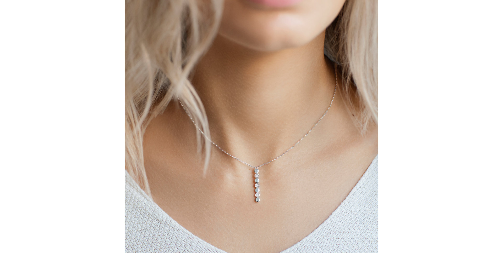 Náhrdelník s diamantmi Long Shiny Dots