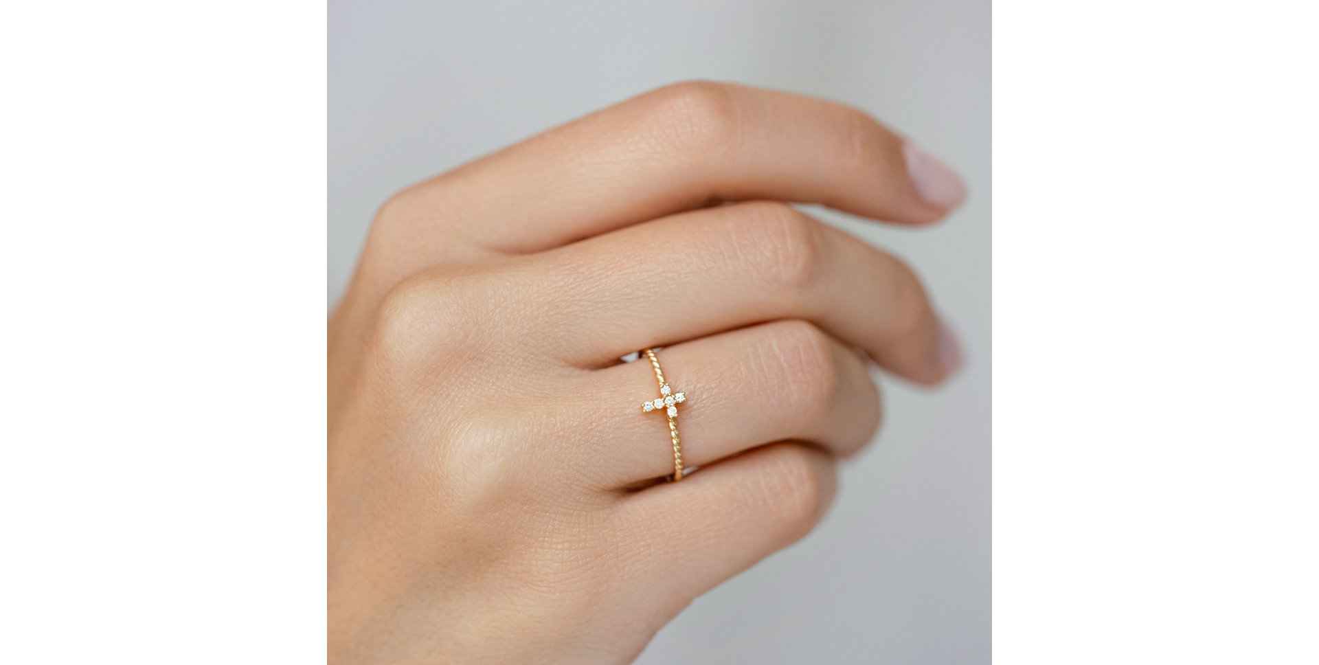 Prsteň s diamantmi Cross