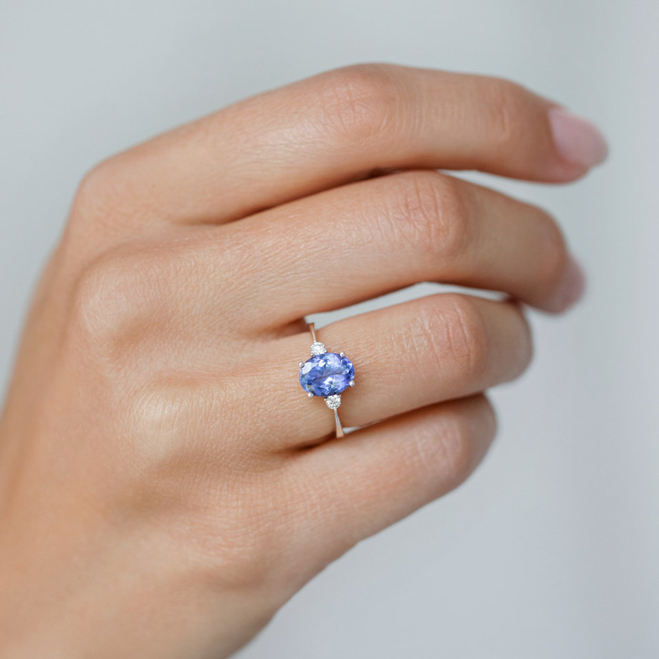 Prsteň s diamantmi a tanzanitom Villain of Midnight