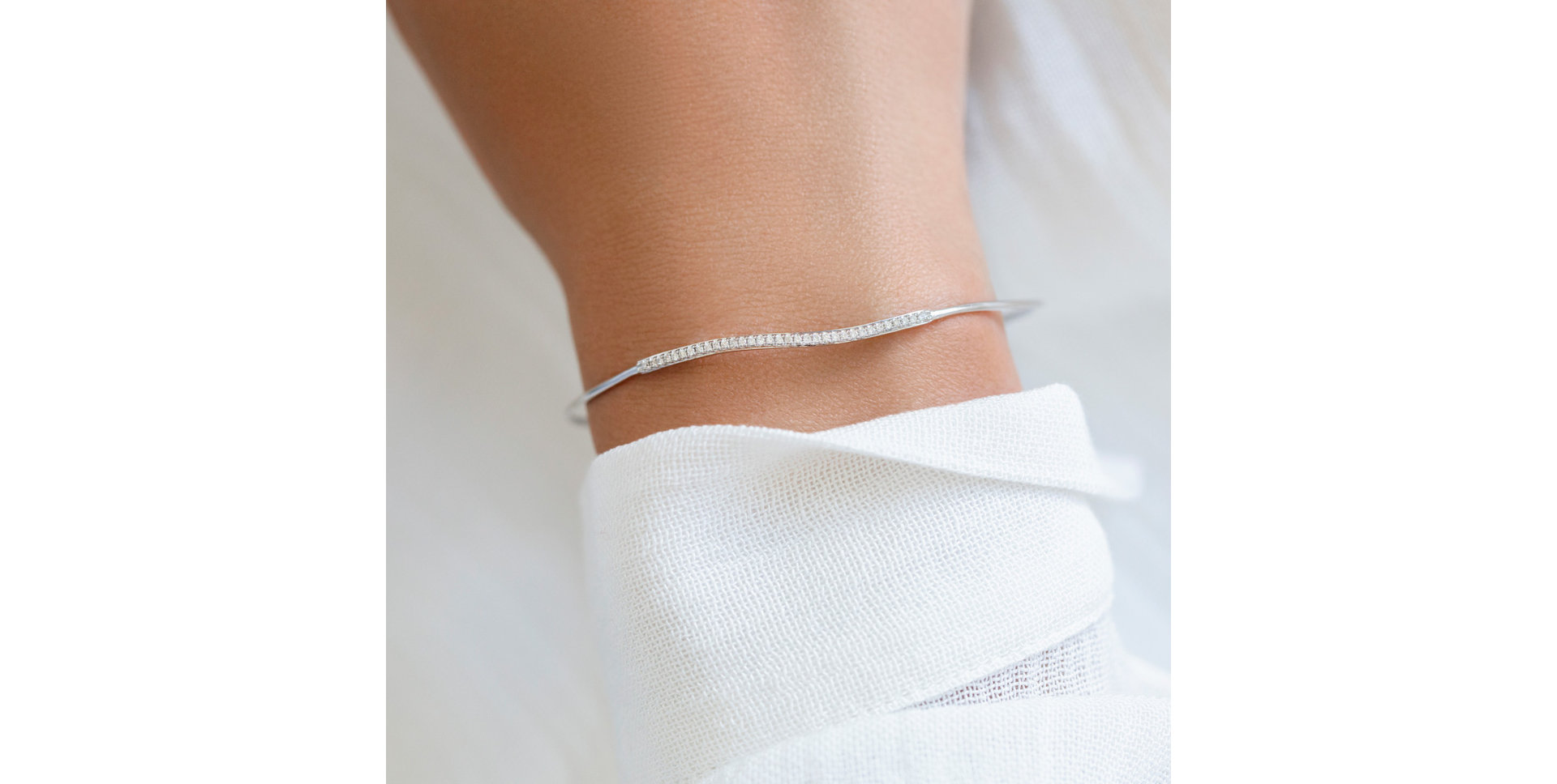 Náramok s diamantmi Wave