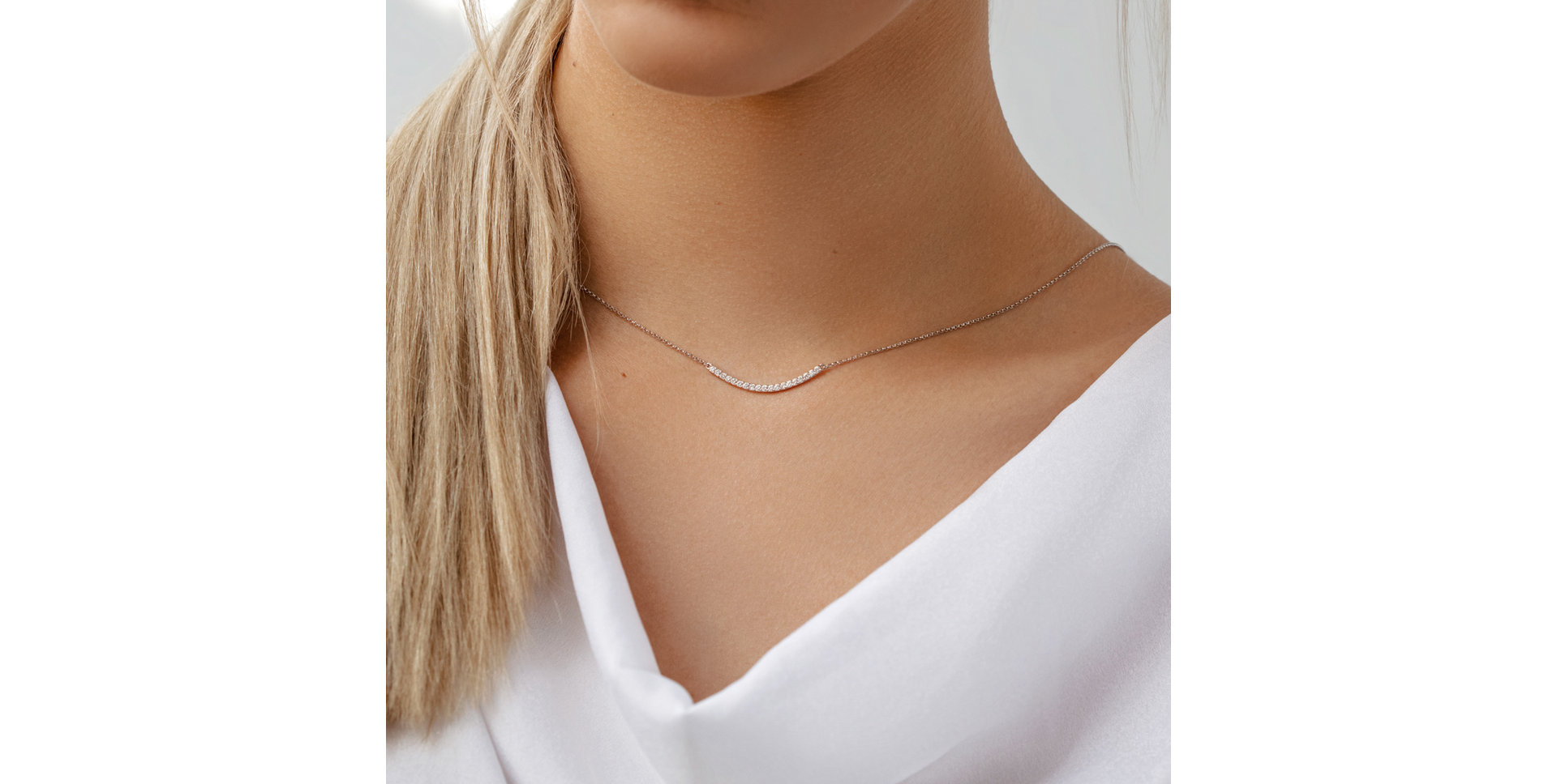 Náhrdelník s diamantmi Essential