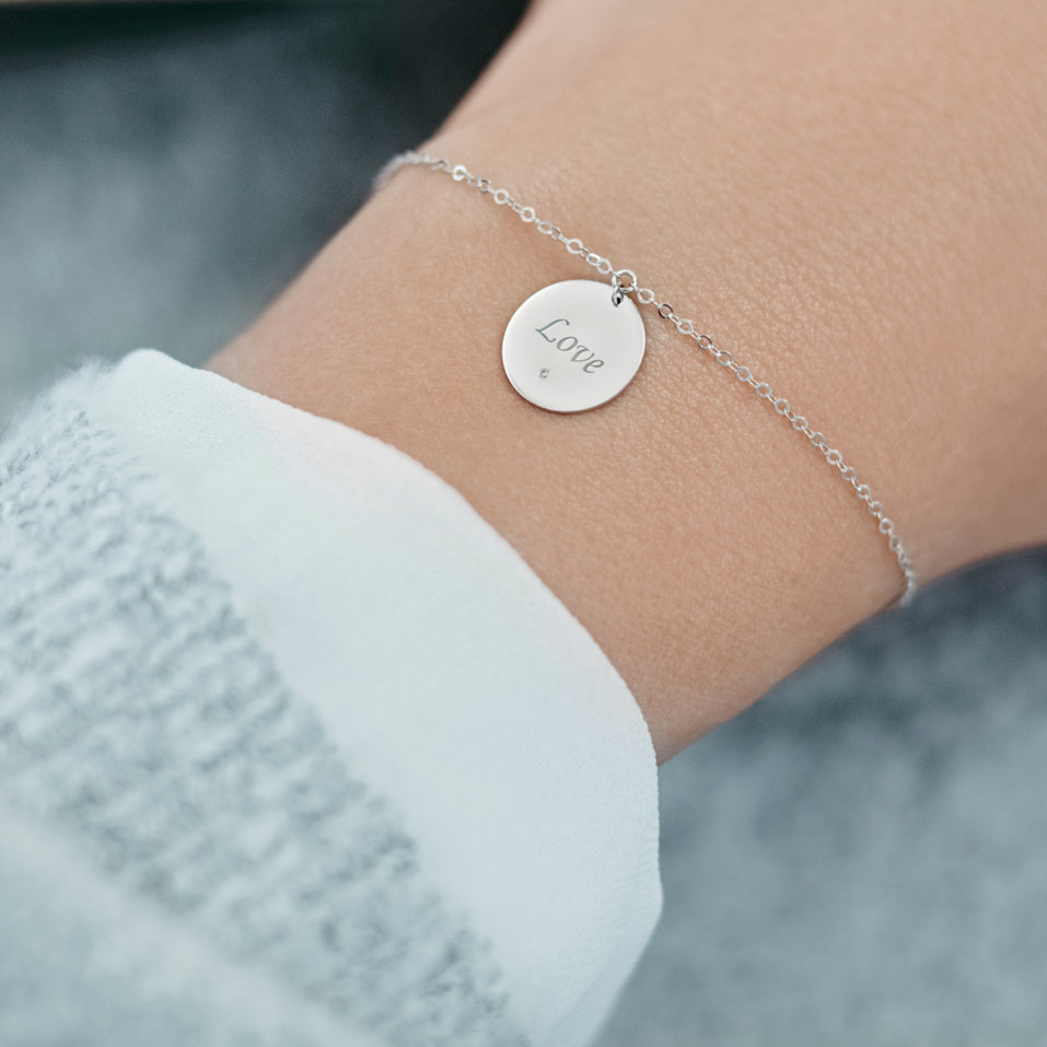 Náramok s diamantom Love