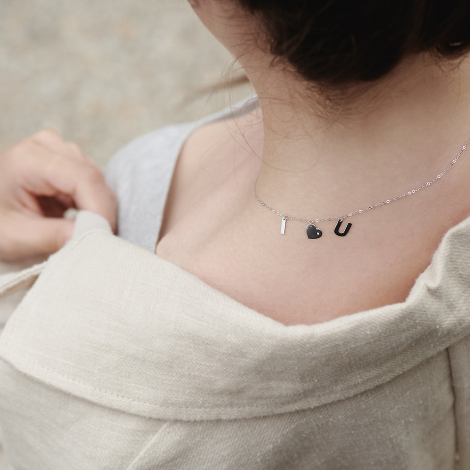 Náhrdelník s diamantom Amour