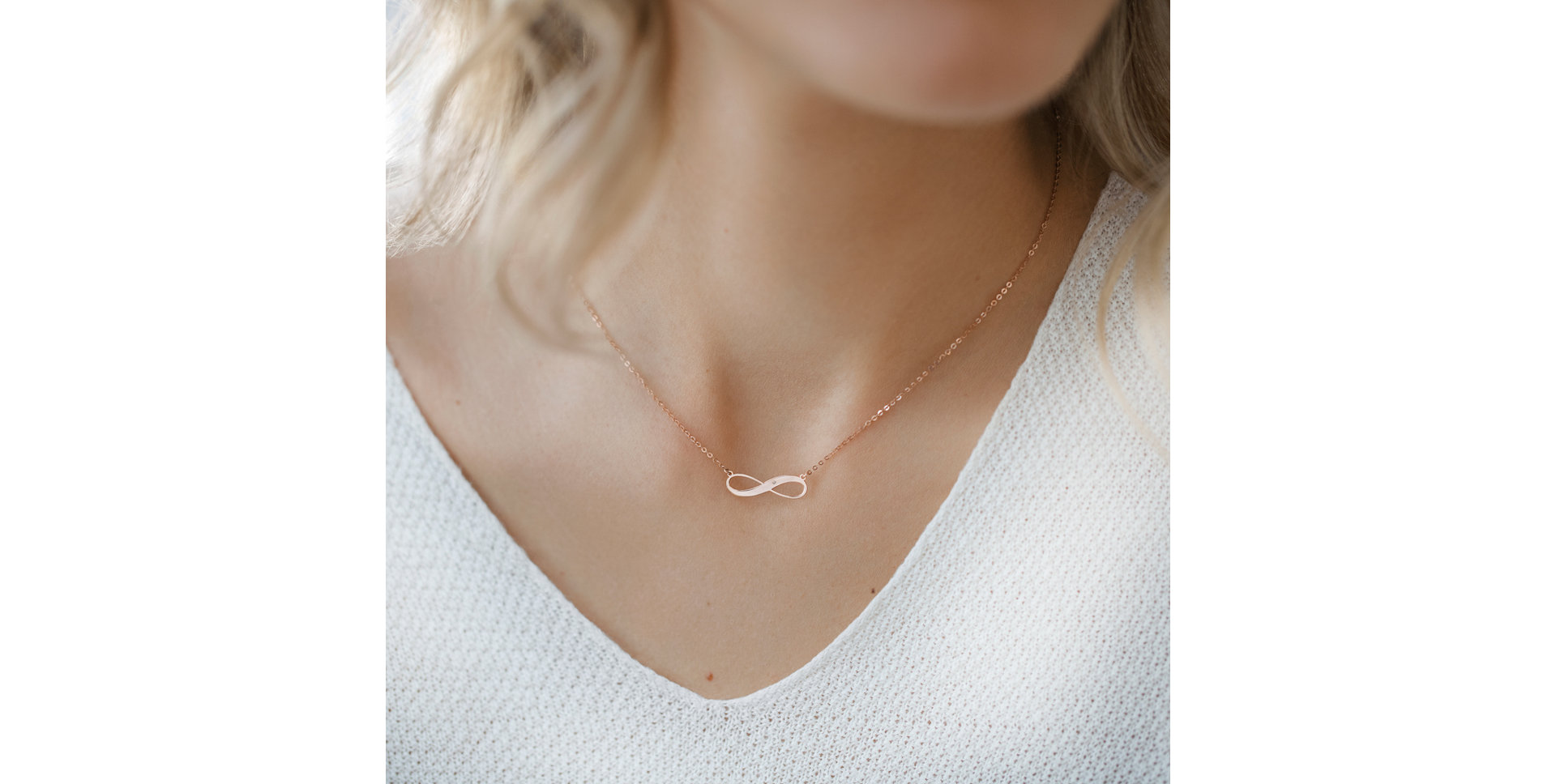 Náhrdelník s diamantom Infinite Space