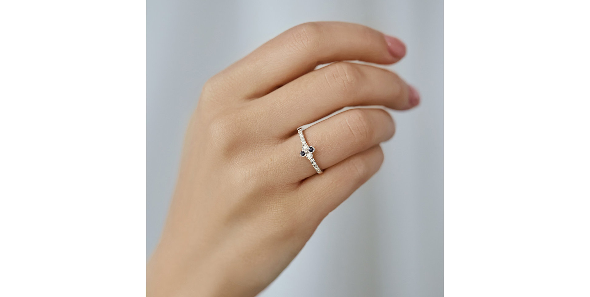 Prsteň s diamantmi a zafírmi Cloverina