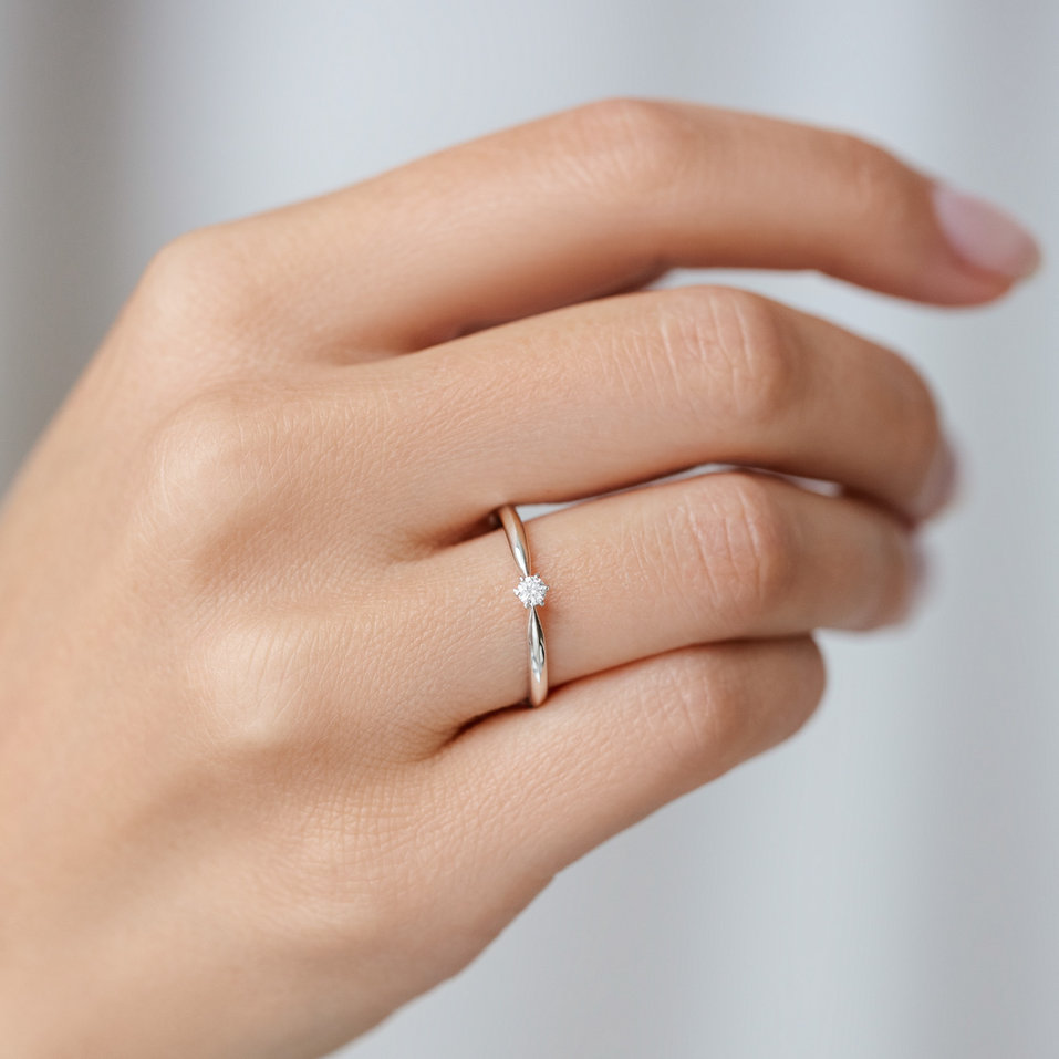 Prsteň s diamantom Eternal Joy