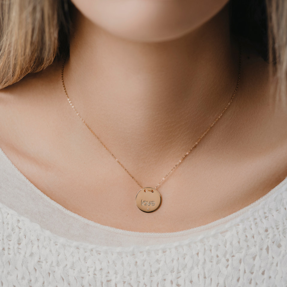 Náhrdelník s diamantom Love Stamp
